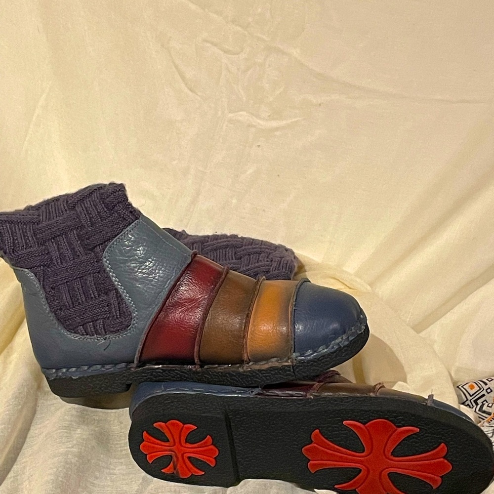 Knit boot